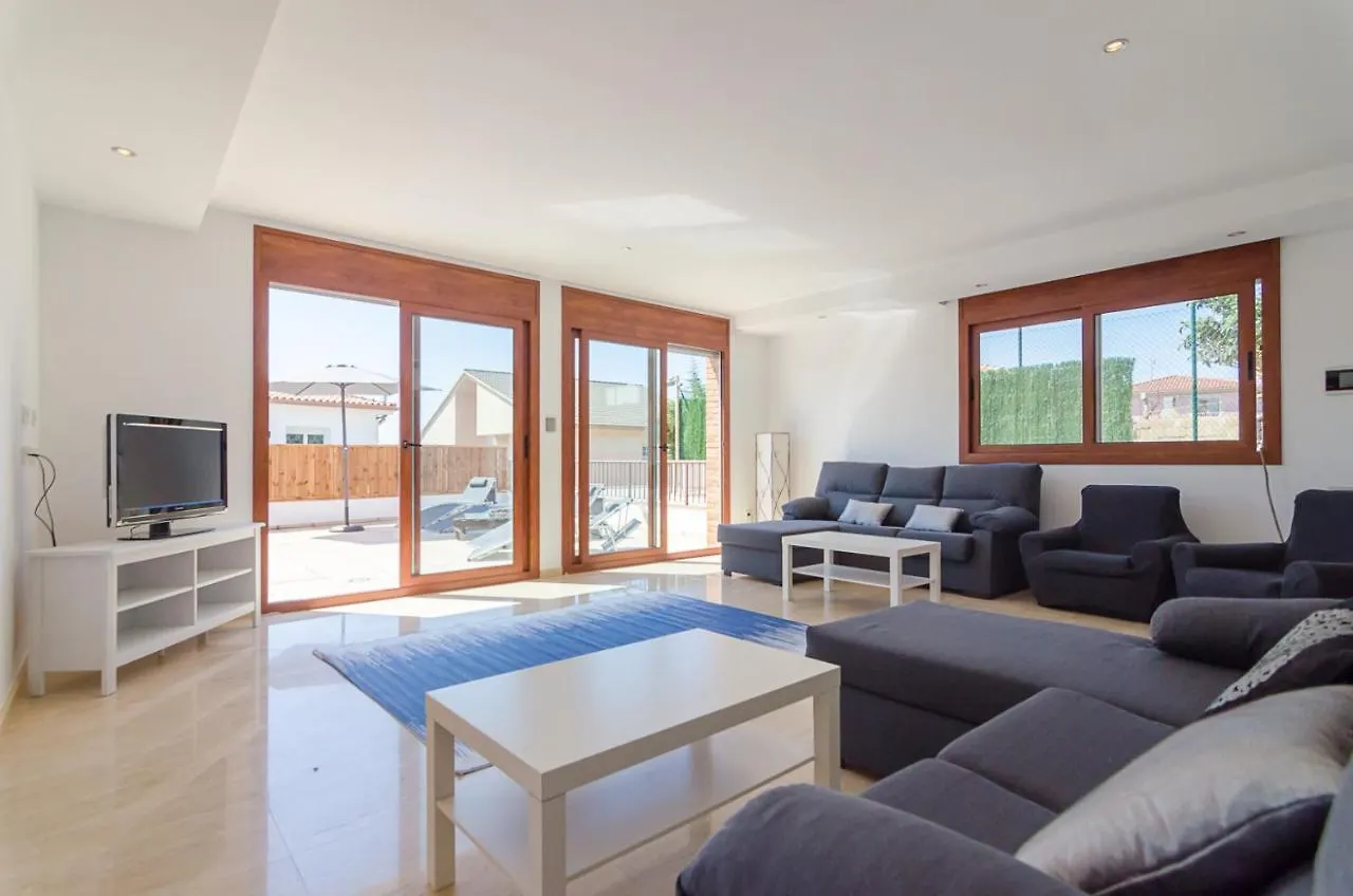 Club Villamar - Dorothy Blanes Villa